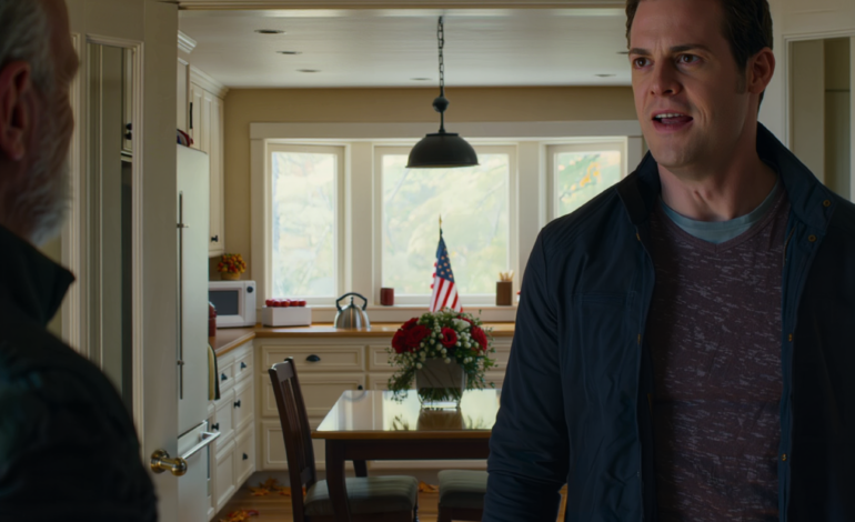 Direct na de begrafenis van mijn vrouw gooide mijn schoonzoon me het huis uit, maar de sleutel die Margaret had achtergelaten, was hetgeen dat me echt de adem benam…