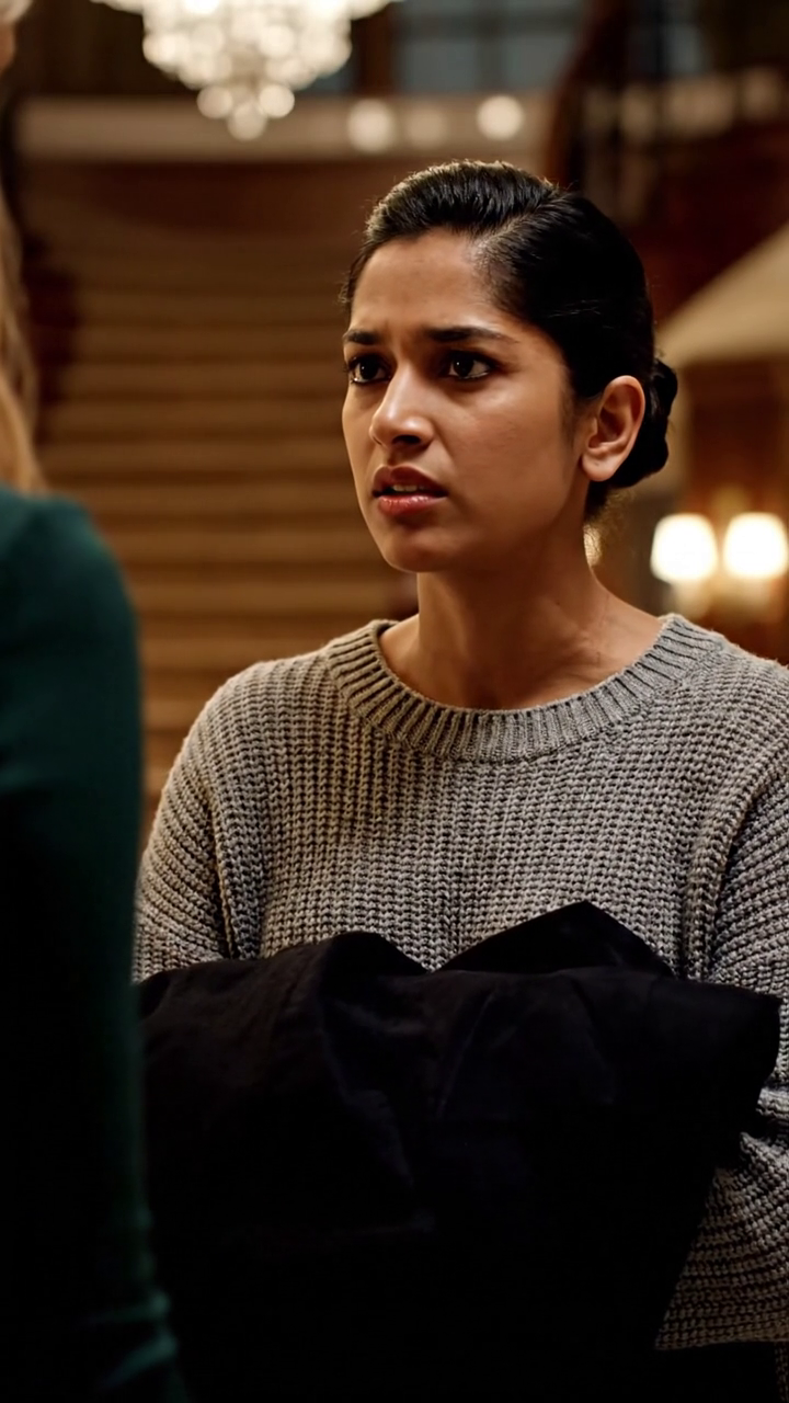 Een vrouw belde aan, liep mijn huis binnen, gaf me haar jas en zei: “Zeg tegen Richard dat ik er ben.” Toen glimlachte ze en voegde eraan toe: “U bent vast de huishoudster.”