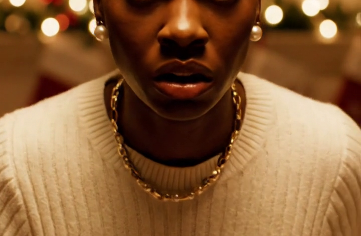 Nadat ik 2,5 miljoen dollar had gewonnen, zeiden mijn ouders dat ik het aan mijn zus moest geven. Toen ik weigerde, zeiden ze dat ik moest vertrekken – maar de volgende dag veranderde alles.