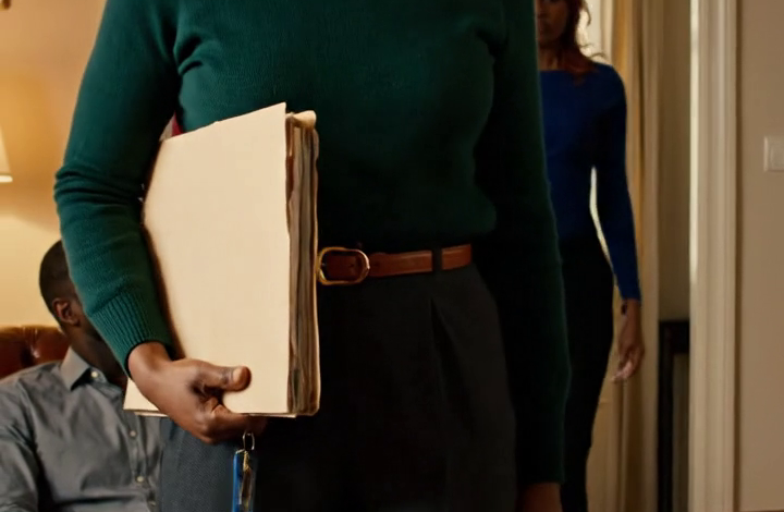 Mijn ouders stuurden me een sms: “Je bent niet uitgenodigd voor het eten, de vriendin van je broer mag je niet.” En dit nadat ik $120.000 in hun bedrijf had geïnvesteerd. Ik antwoordde: “Oké” en annuleerde alle betalingen, waarbij ik 157 bonnen verwijderde. Ze begonnen me te bellen, maar ik…