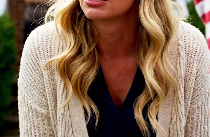 De auto van mijn schoonmoeder slingerde mijn boodschappentassen over de oprit. Vanuit mijn ziekenhuisbed zei mijn man dat ik moest zeggen dat ik gevallen was – en dat was het moment waarop ik stopte met het beschermen van hun versie van het gezin.