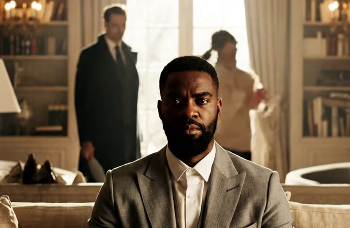 Mijn ouders hebben me eruit gegooid de avond dat ik weigerde de erfenis van mijn grootvader van 1,2 miljard dollar over te dragen. De volgende ochtend stonden ze weer voor zijn penthouse aan Park Avenue om me eruit te gooien – totdat de man die binnen wachtte opkeek, één woord zei, en ze allebei lijkbleek werden.