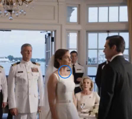Auf meiner Hochzeit bat ich meine Schwiegermutter höflich, meiner Gesundheit zuliebe nicht zu rauchen. Mein Verlobter fuhr mich daraufhin vor 200 Gästen plötzlich an, und seine Mutter lächelte nur. Doch fünf Minuten später geschah etwas, womit er überhaupt nicht gerechnet hatte…